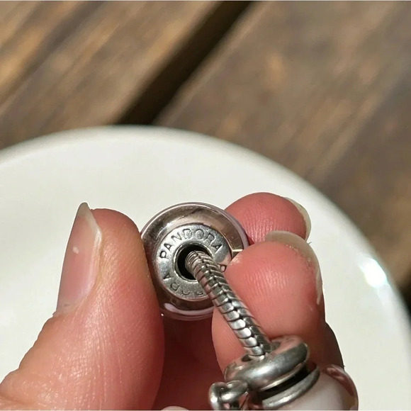 Pandora charm bracelet with charms - Picture 7 of 11